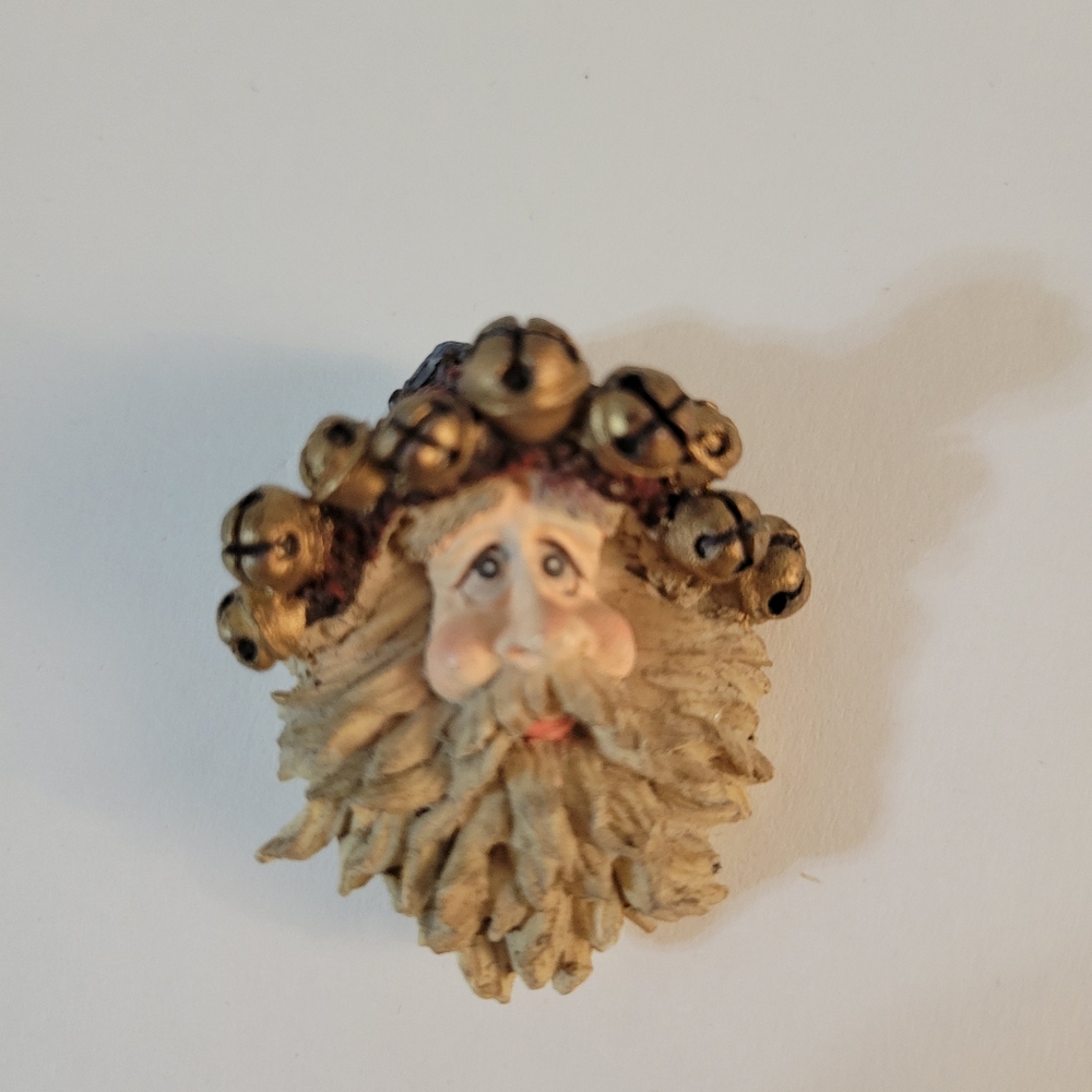 Boyds Bear Santa Folk Art Brooch Cream Goldtone